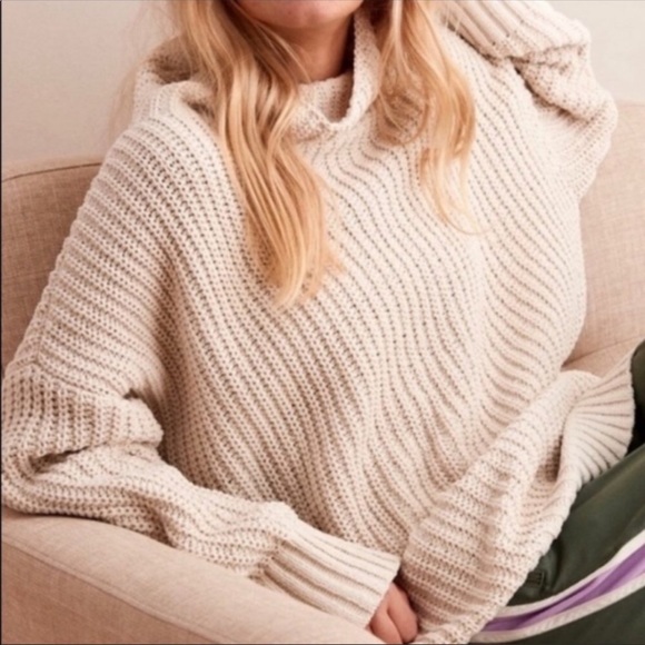 aerie Sweaters - Aerie Chunky Oversized Dolman Sleeve Knit Sweater